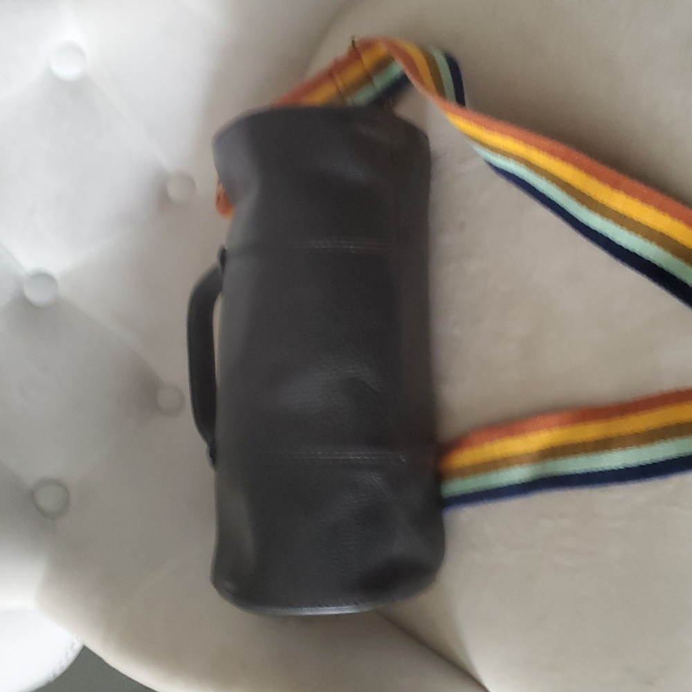 Madewell Black Crossbody Bag with Textured Leather and Detachable Rainbow Strap - Picture 5 of 12